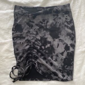 Pretty Little Thing mini skirt